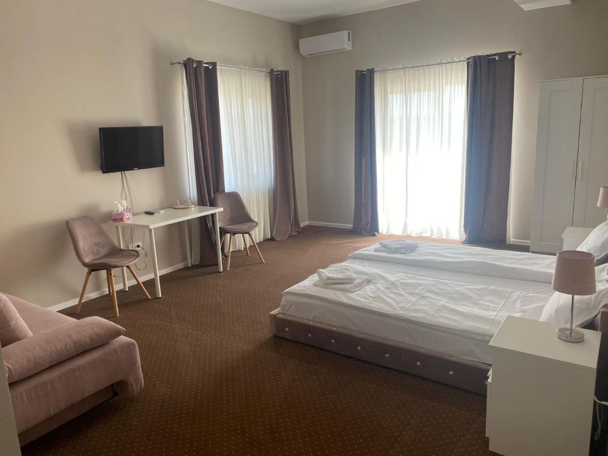 B&B Andero Deva Ngoại thất bức ảnh